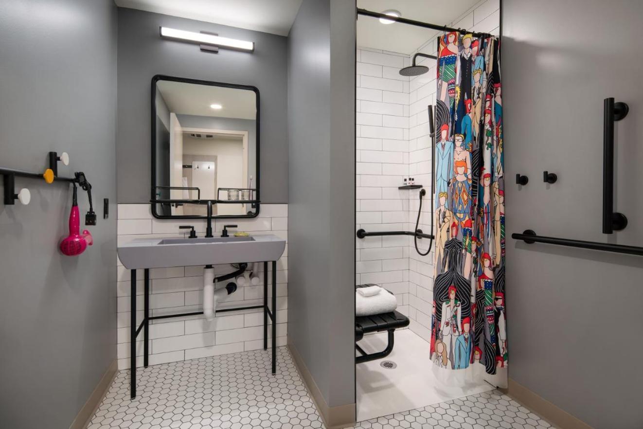 Moxy Portland Downtown Hotel Eksteriør billede